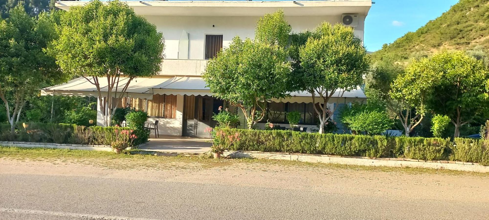 Hotel Eno Përmet المظهر الخارجي الصورة